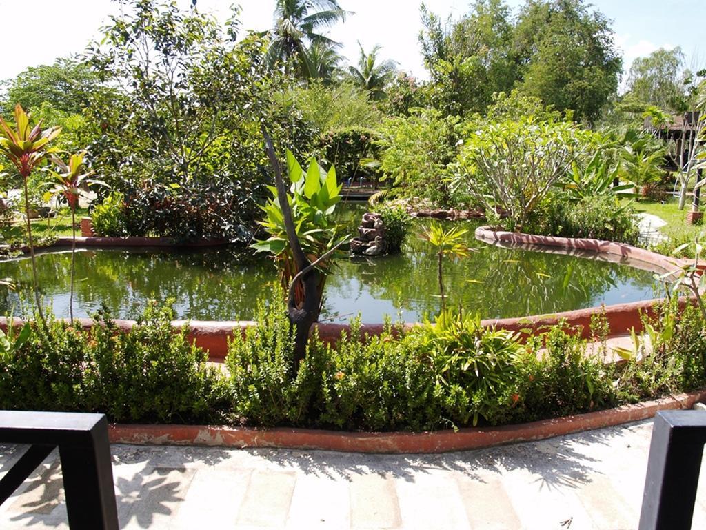 Cowboy Farm Resort Pattaya Ban Huai Yai Екстер'єр фото